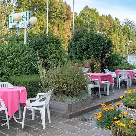 Garden Bologna Hotel 4*